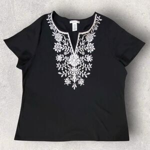Rebecca Malone Blouse Womens 3X Black Top White Floral Embroidered V-Neck Plus